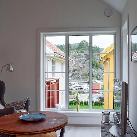 Lovely In With Wifi 度假居 *